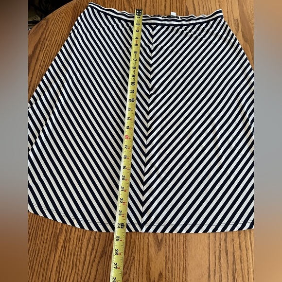 Tahari Arthur S Levine Chevron Print Black White A Line Skirt Size L - Picture 2 of 7